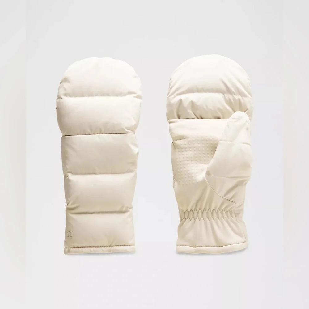Lululemon Wunder Puff Mittens